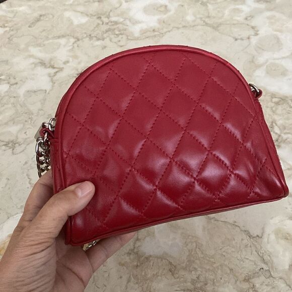 NWOT Danier Quilted Red Leather Chain Strap Crossbody Bag - Picture 2 of 11